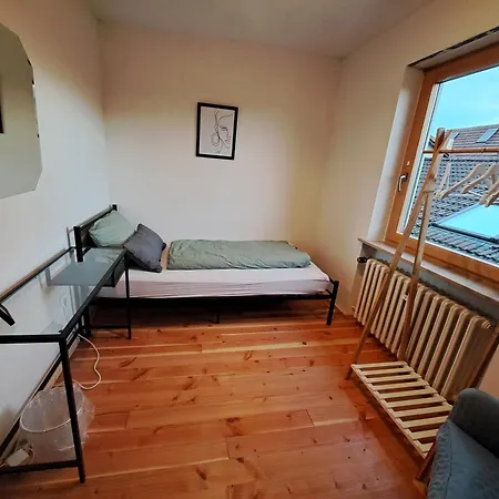 Πανσιόν Einzelzimmer Am Main *